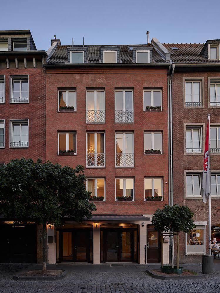 Apartment-Hotel Am Rathaus Düsseldorf Exterior foto